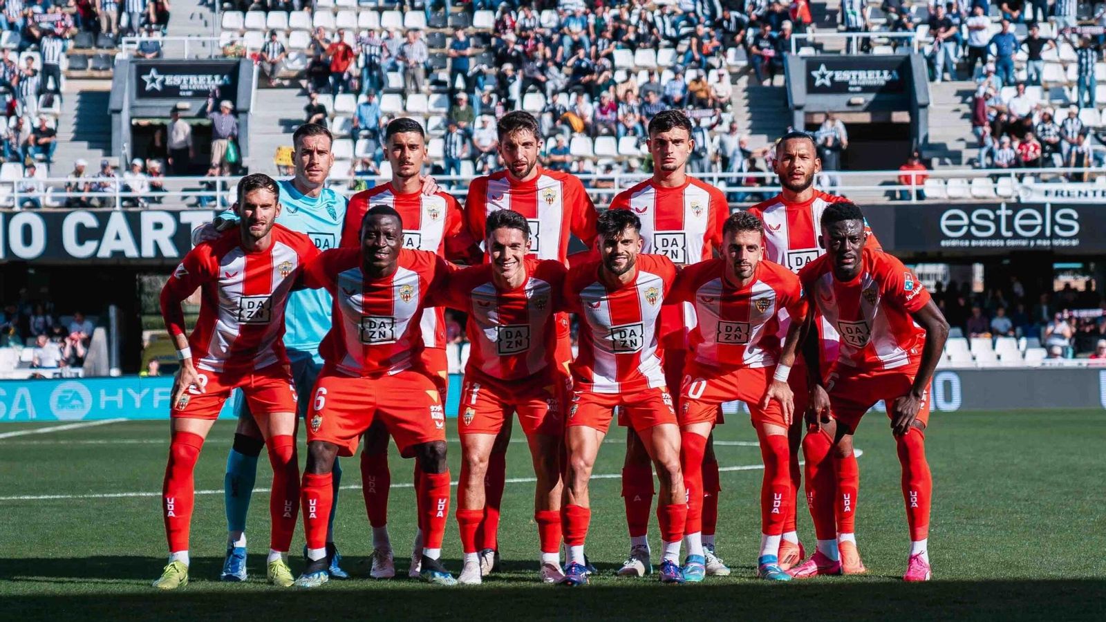 El once inicial que presentó el Almería en Cartagena, su último partido antes de recibir al Córdoba CF.