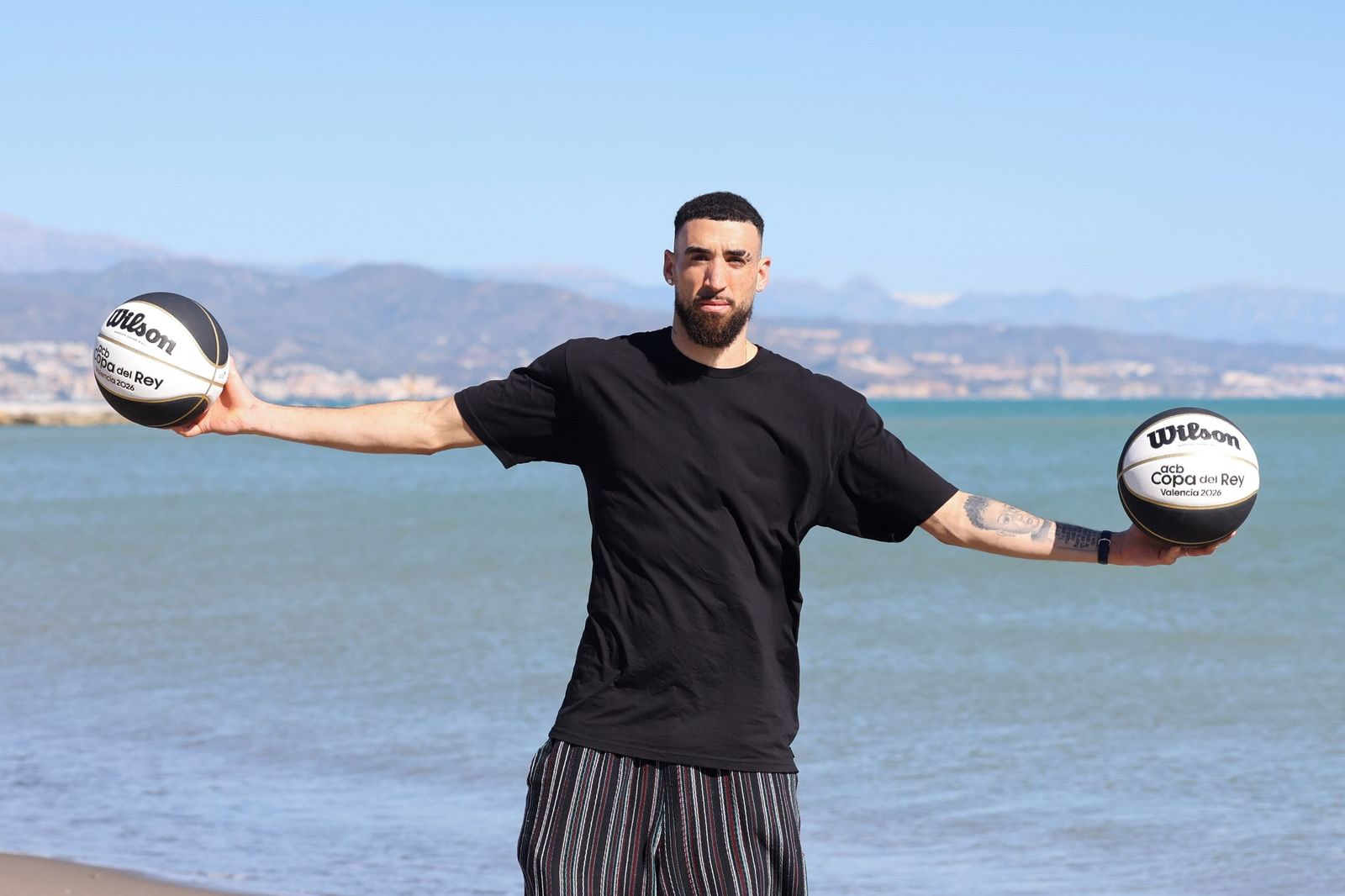 Chris Duarte, en la playa de Sacaba.