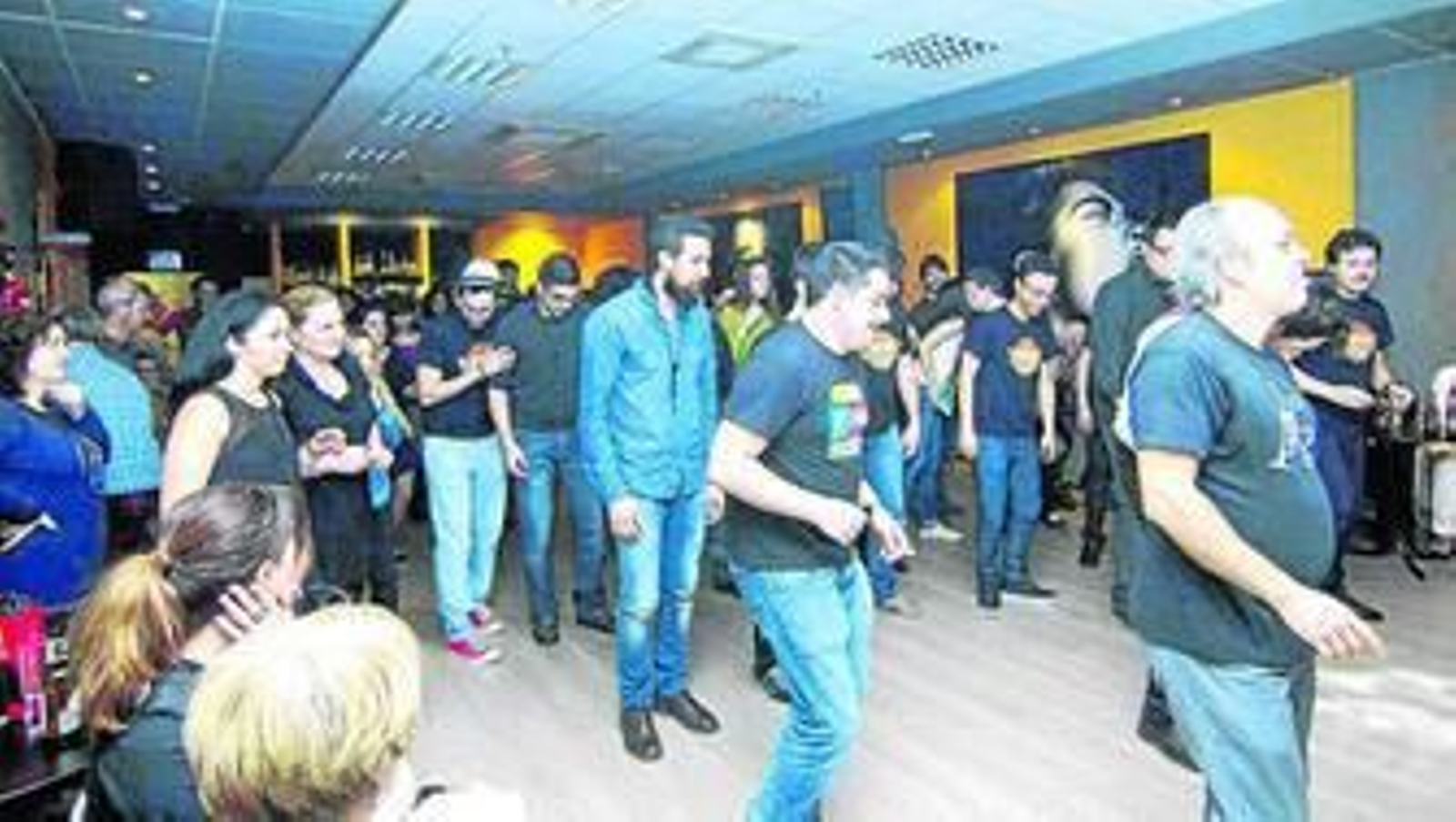 Participantes en uno de los talleres impartidos en la Asociación Clasijazz.