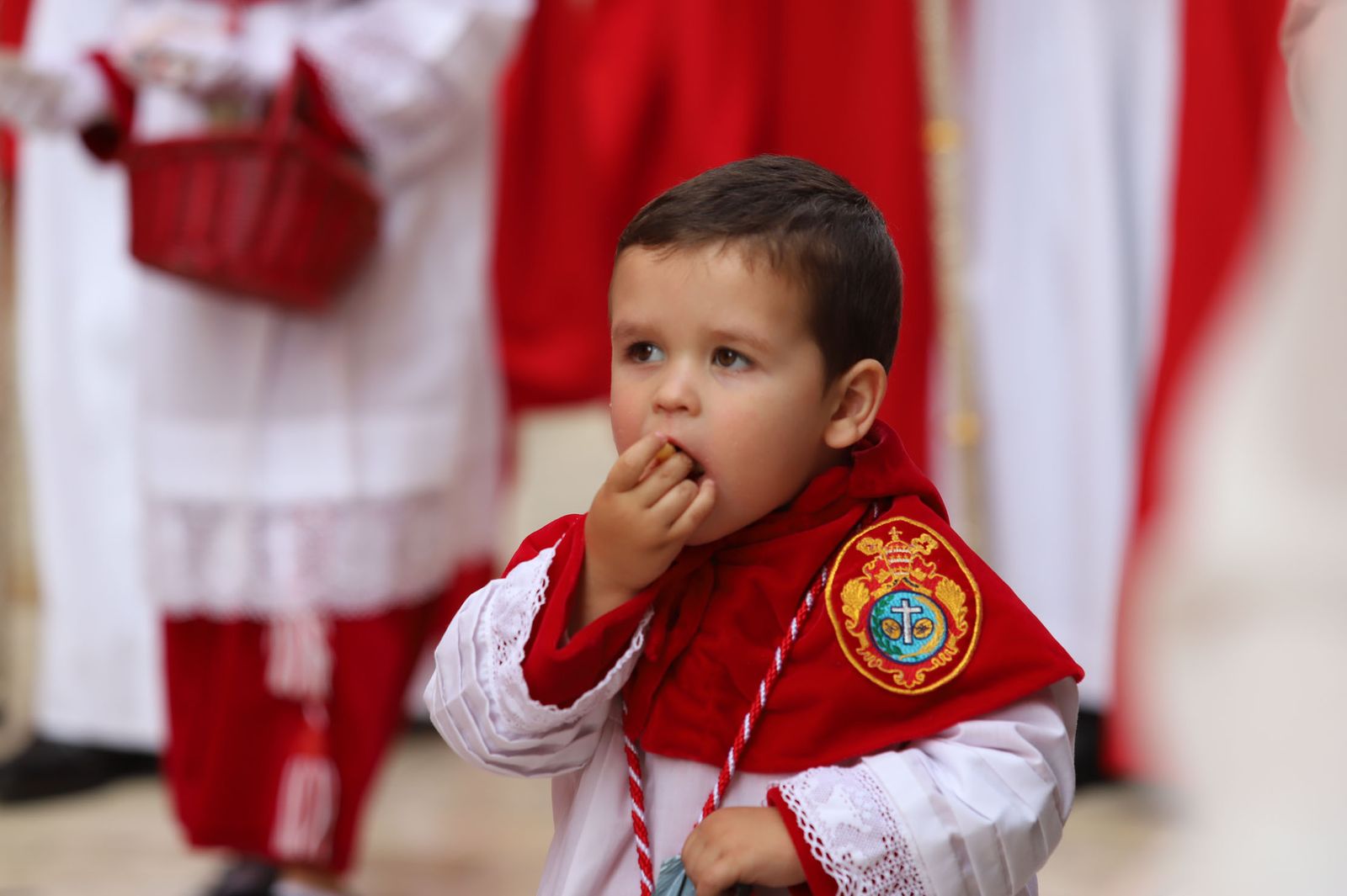 Imágenes del recorrido de la Borriquita  por las calles de Huelva