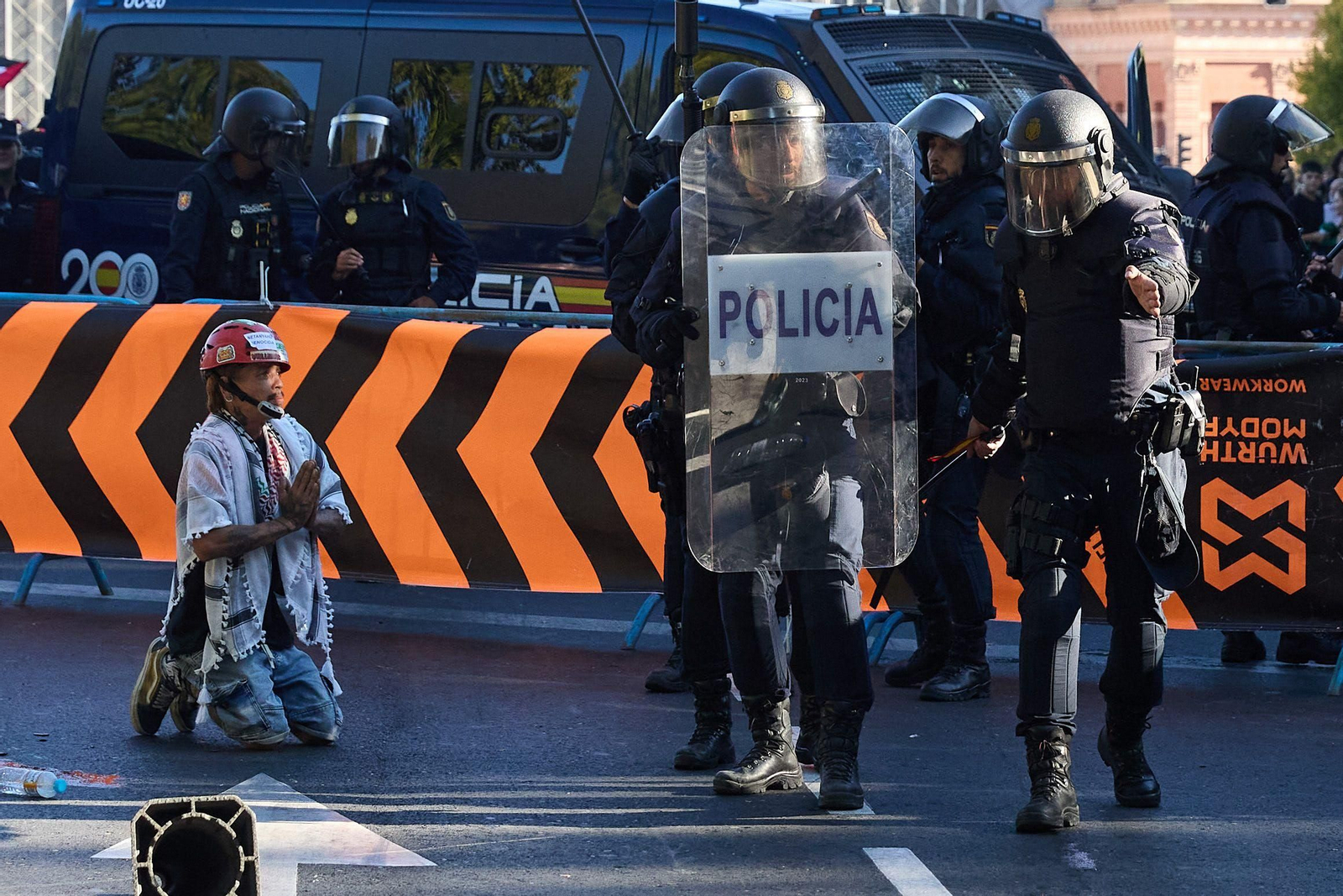 Las fotos de la protestas propalestinas que han obligado a cancelar la última etapa de la Vuelta a España