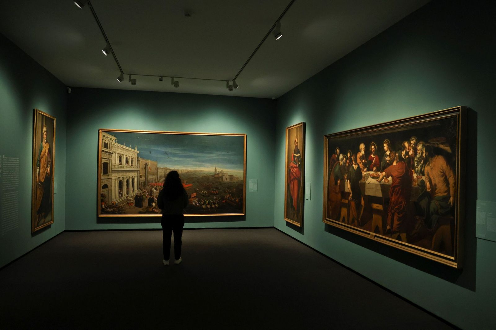 Exposición 'El viaje de la luz. De Guido Reni a Murillo', en fotos