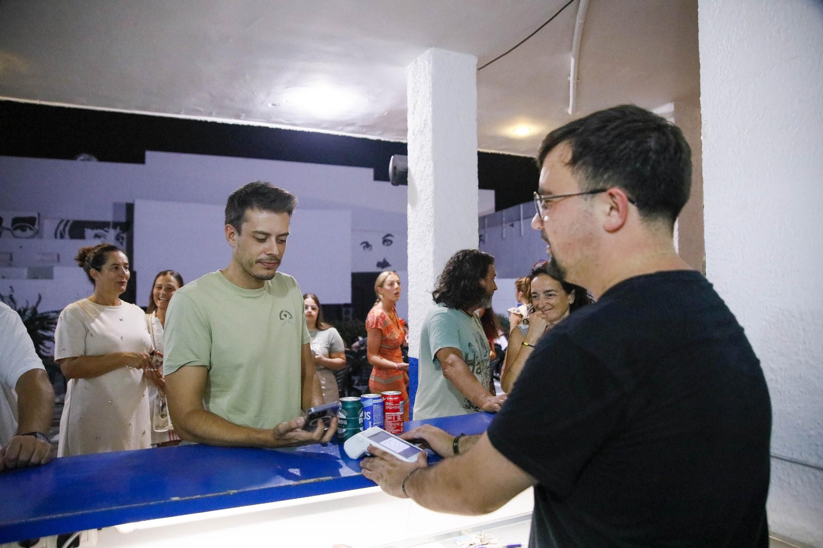 Imágenes de la última proyección en el cine de verano de Garrucha Imágenes de la última proyección en el cine de verano de Garrucha