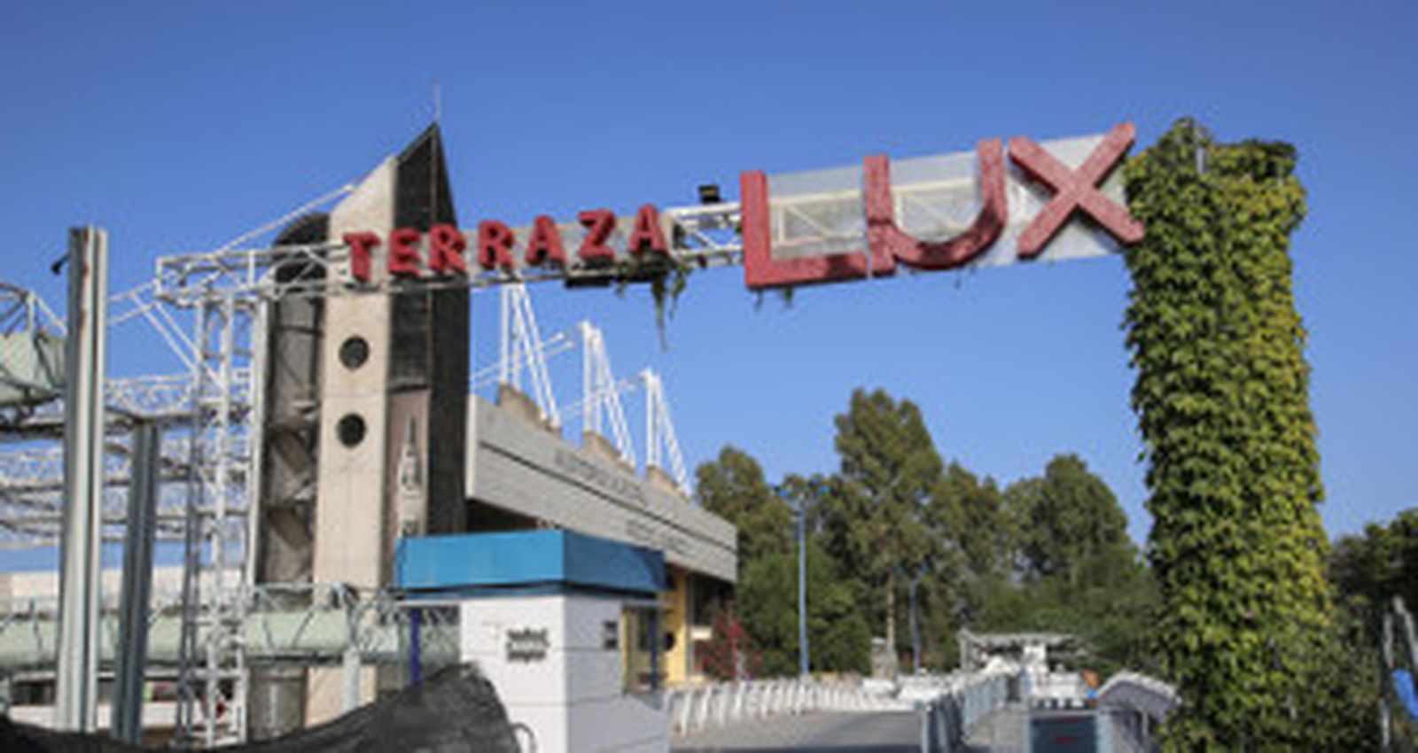"Procedimiento sancionador" contra la terraza de verano Lux, por carecer de licencia en regla