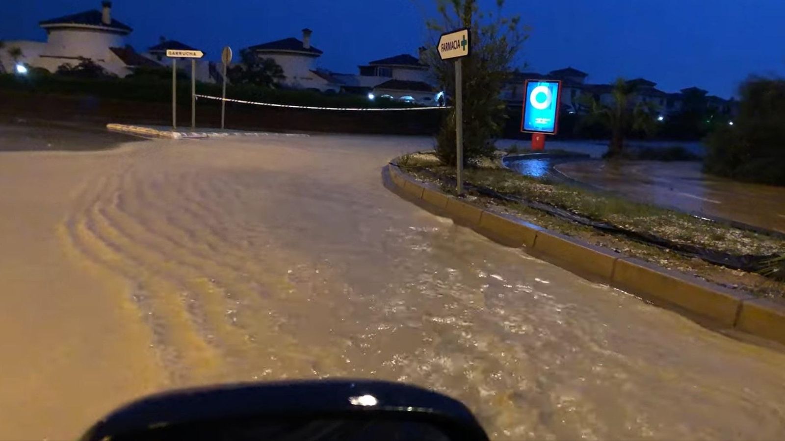 Carretera anegada en Vera Playa.