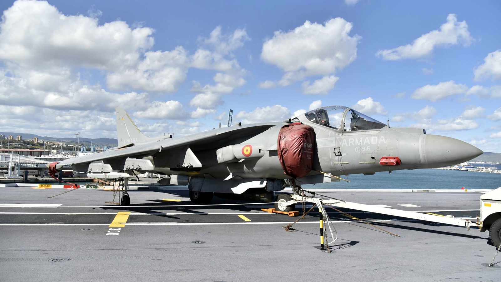 Portaviones Juan Carlos I en Algeciras