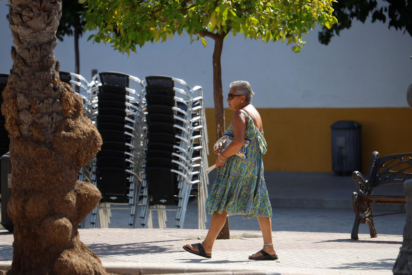 Un paseo en imágenes por el barrio cordobés de Cañero en un día de verano