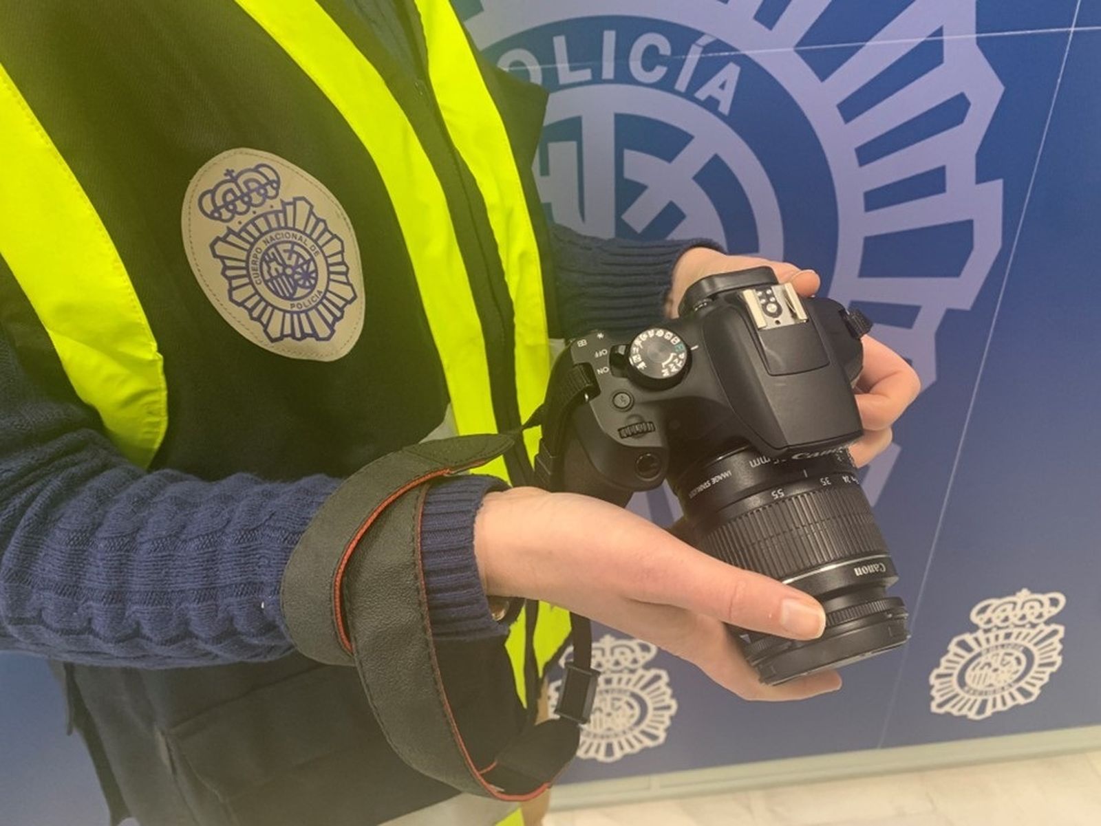 Imagen de la cámara de fotos recuperado en Granada