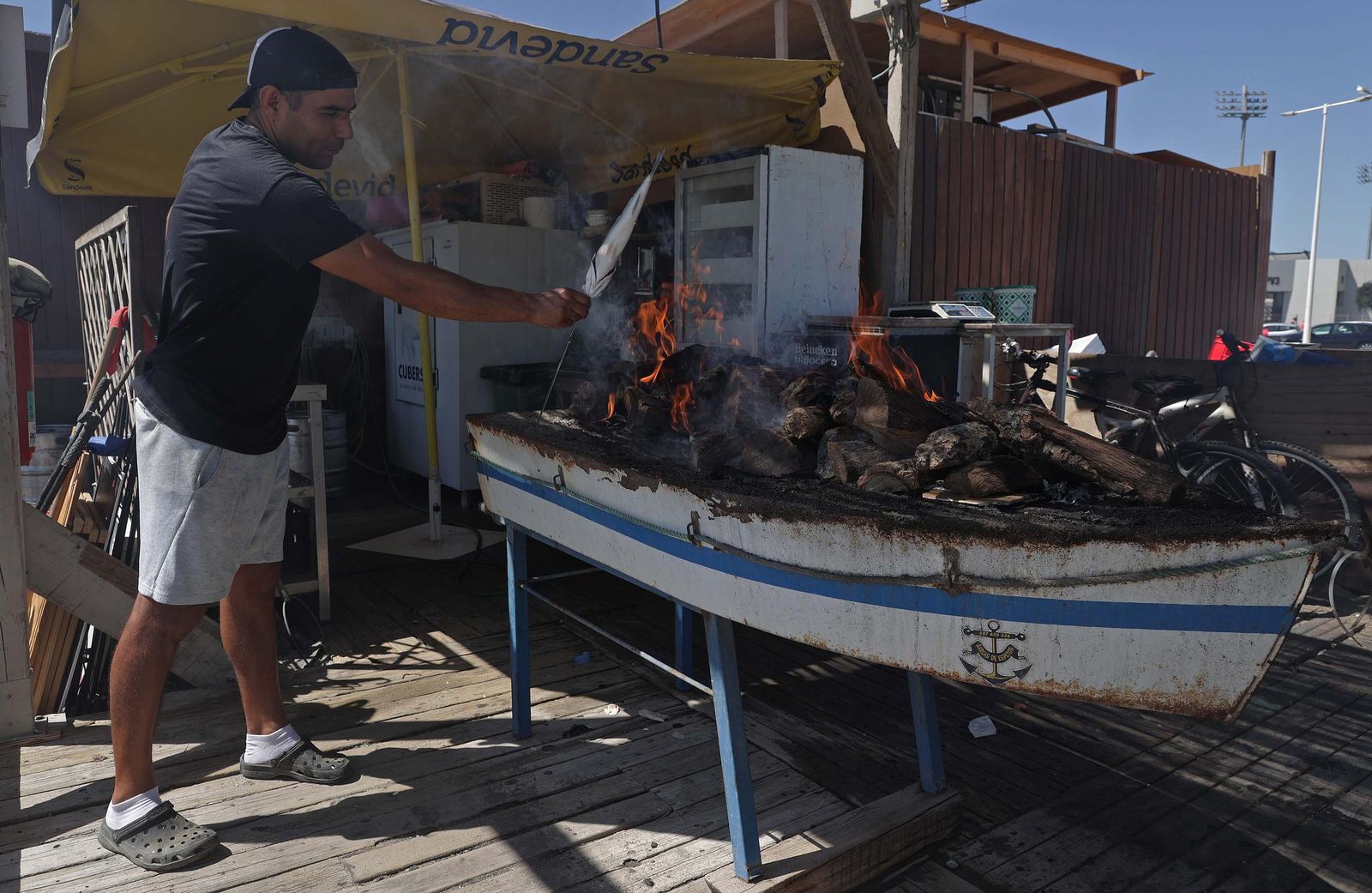 Fotos del domingo en la playa de Levante de La Línea