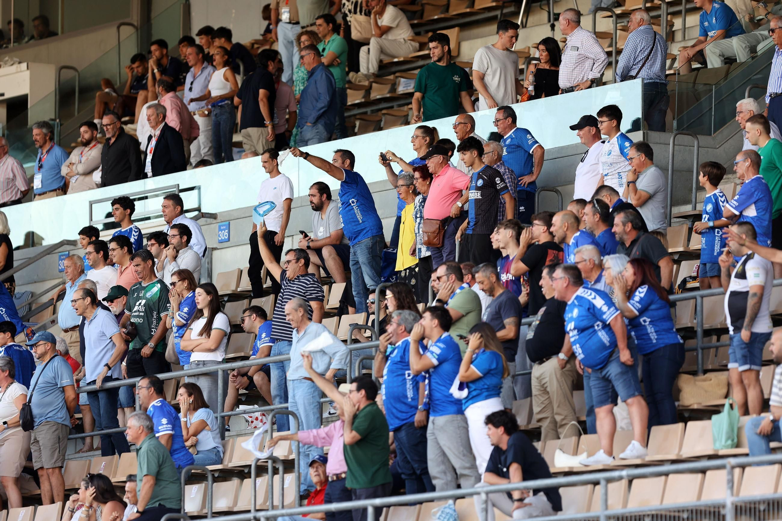 Búscate en el Xerez DFC contra el Yeclano Deportivo en Chapín