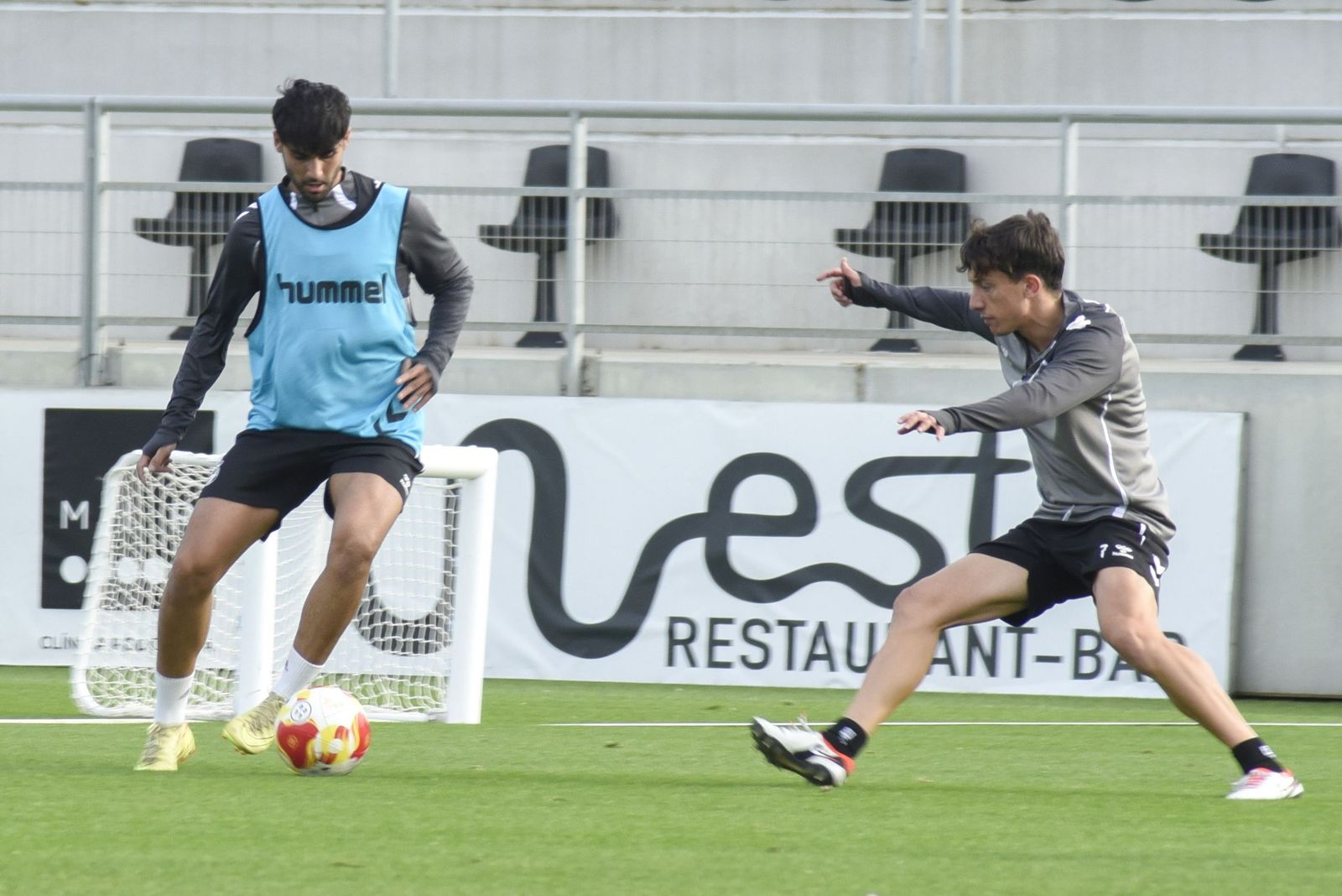 Las fotos del primer entrenamiento de David Muñoz con la Balona