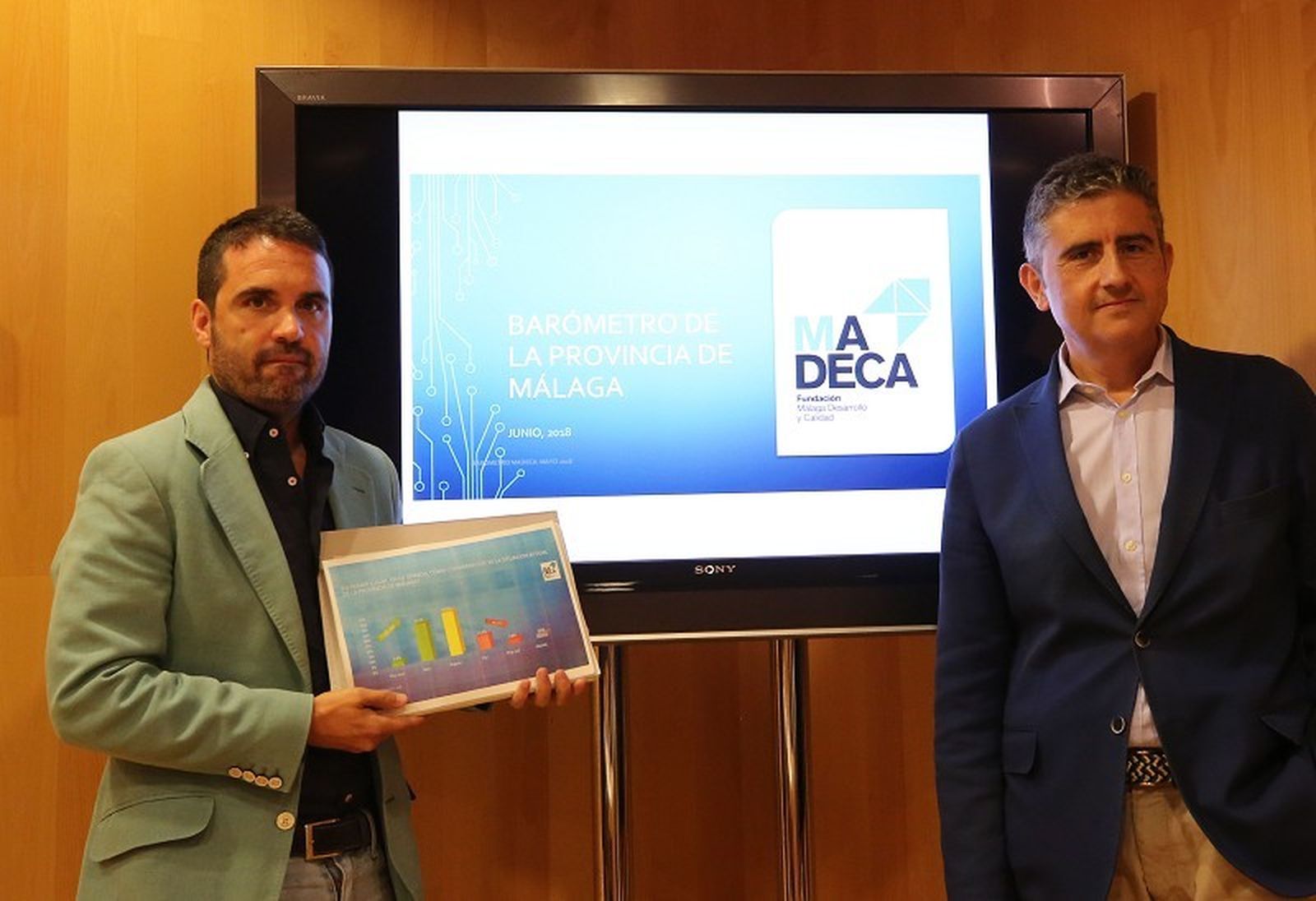 Florido (i) presenta el Barómetro de la Provincia de Málaga