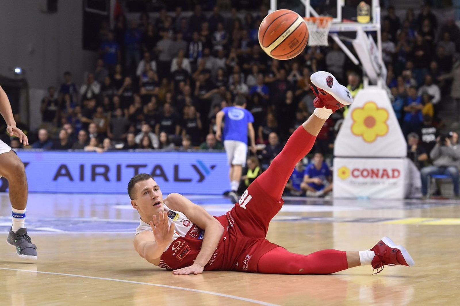 Nedovic, durante el partido Dinamo Sassari-Armani Milano.
