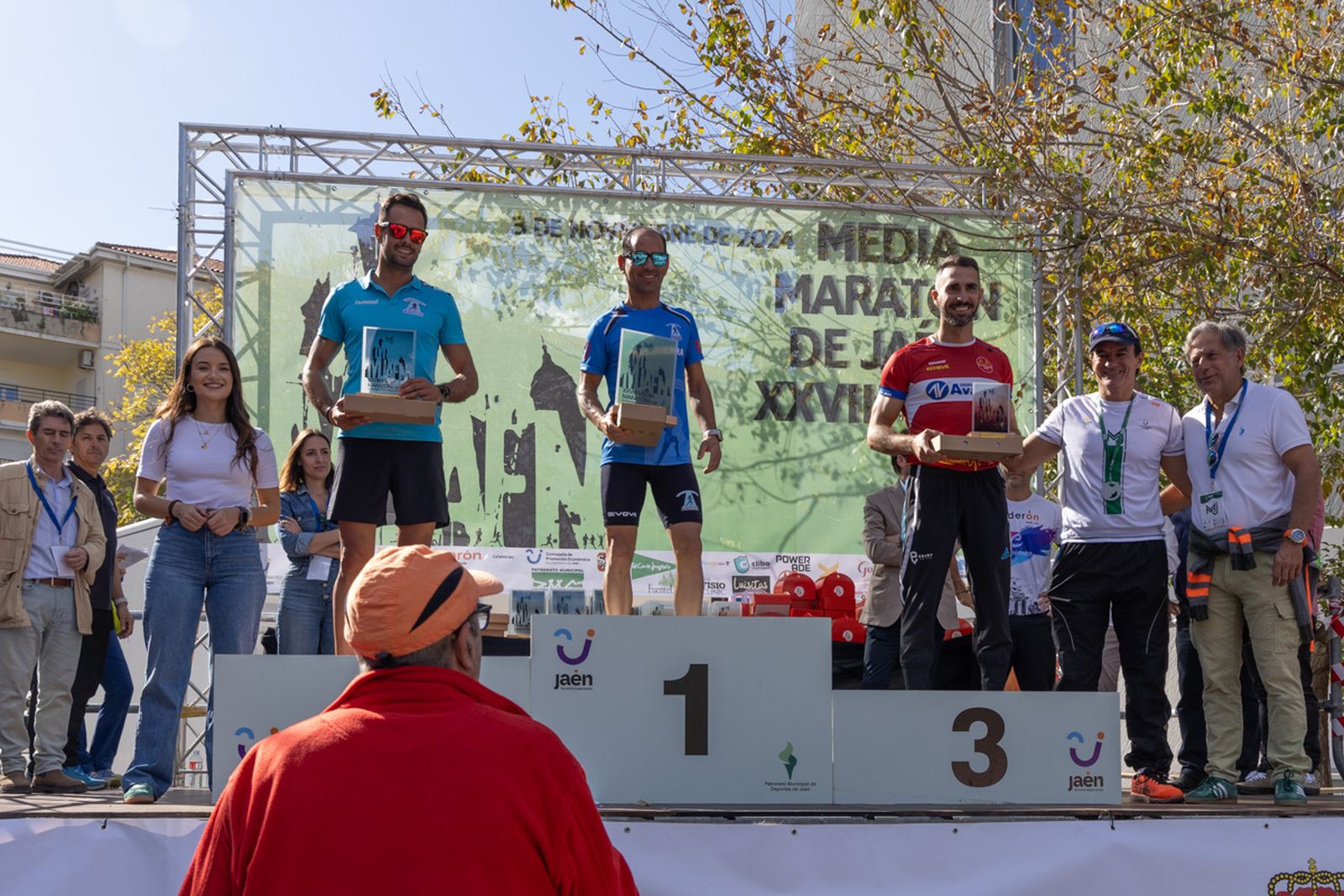 Éxito participativo en la XXVIII Media Maratón 'Ciudad de Jaén', en imágenes