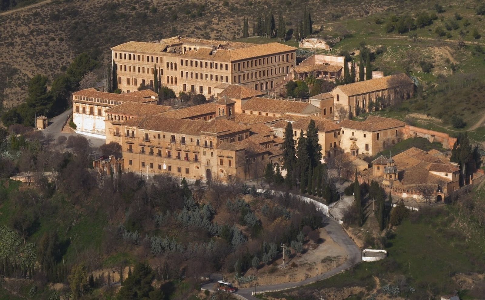 La Abadia del Sacromonte, en cuya biblioteca se encuentra La Biblia en verso.