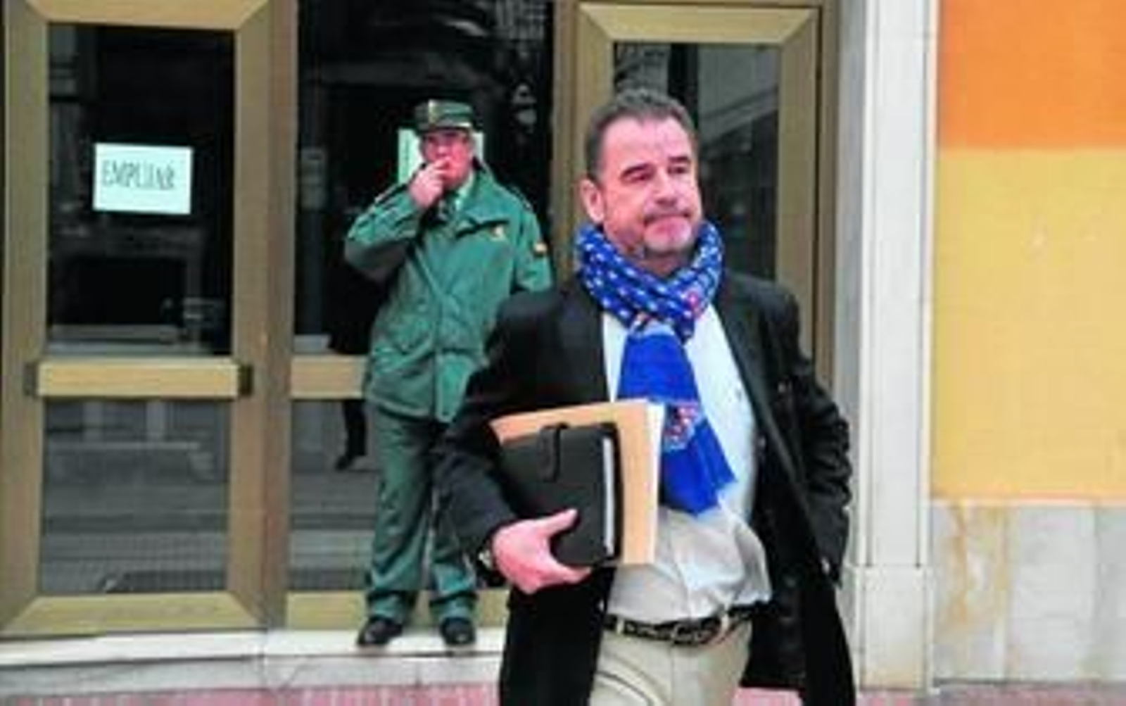 Francisco Villarreal abandona los juzgados tras su declaración en la mañana de ayer.