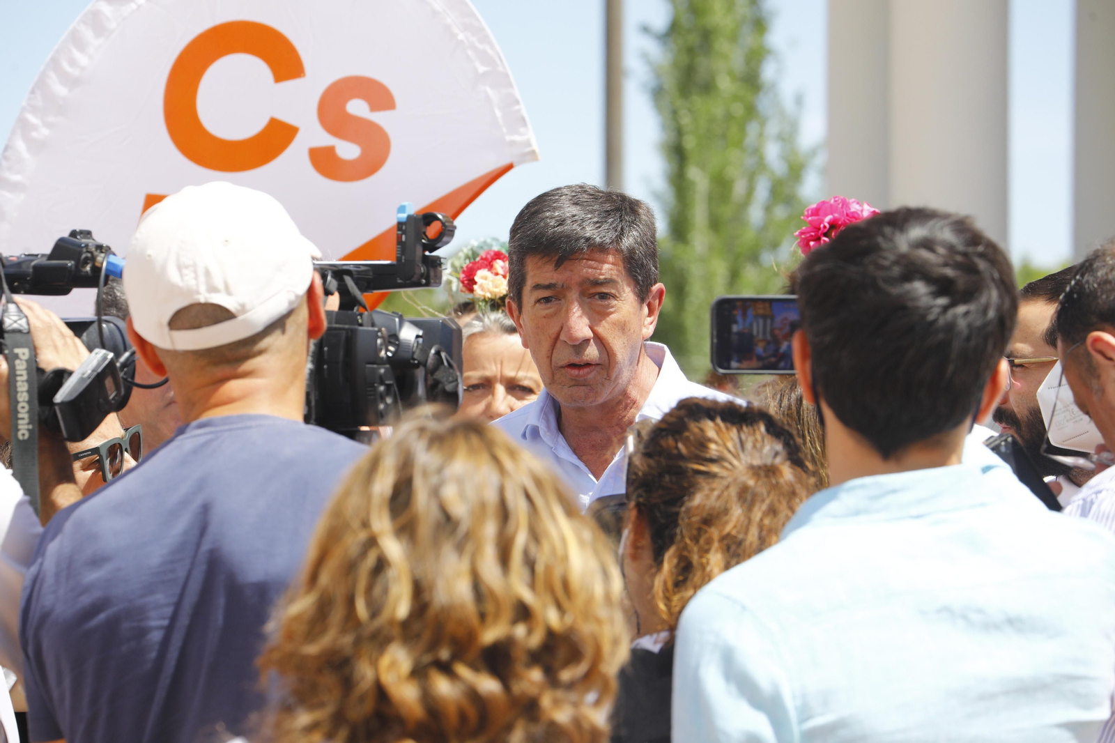 La visita de Juan Marín a la Feria de Córdoba, en imágenes.