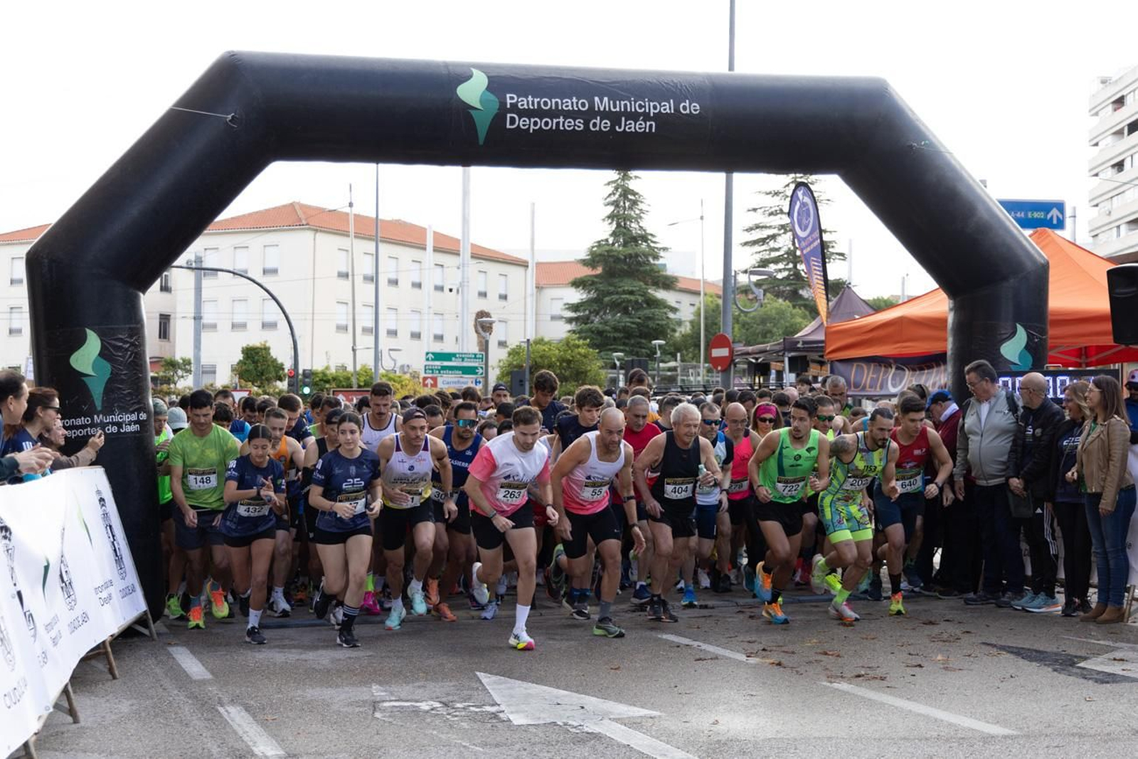 Atletismo por la paz y la integración en la XXV Carrera y Caminata del IES Santa Catalina de Alejandría (I)