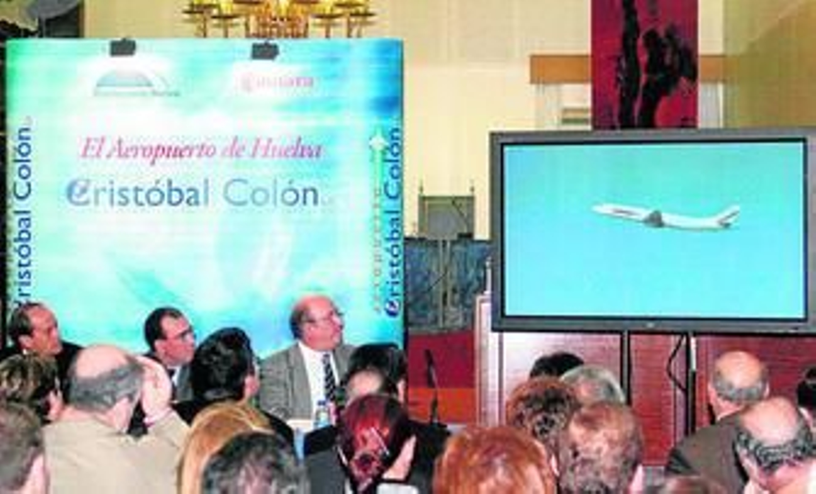 Acto de constitución de la sociedad Aeropuerto Cristóbal Colón, en febrero de 2004. Once años y dos meses después entra el capital privado.