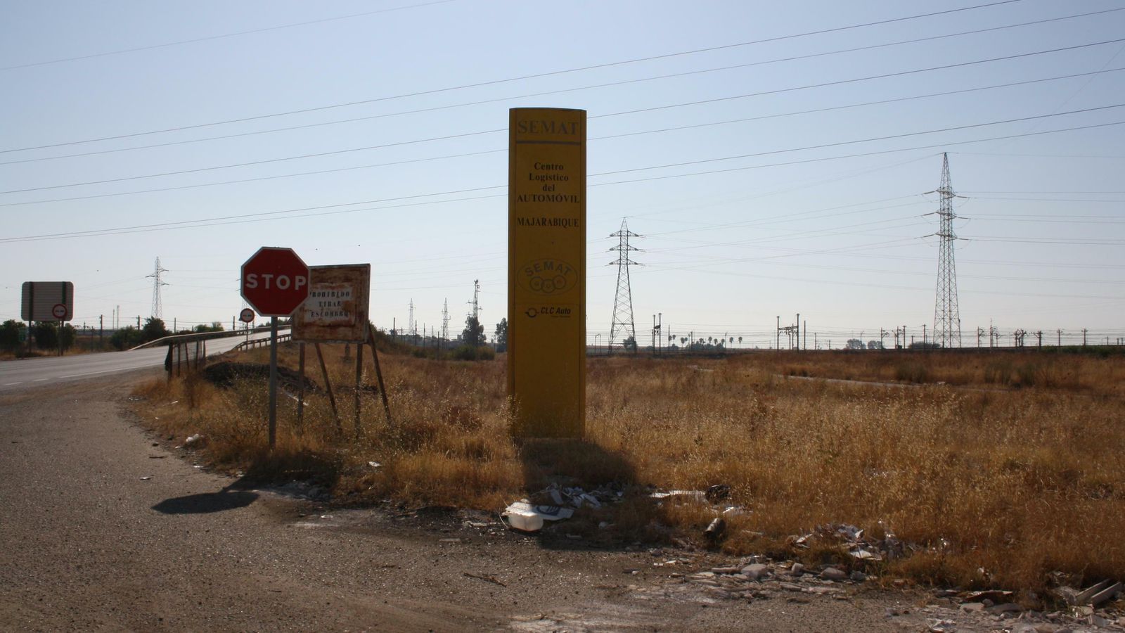 Imagen de los terrenos de Adif en la zona de Majarabique en el municipio de La Rinconada.