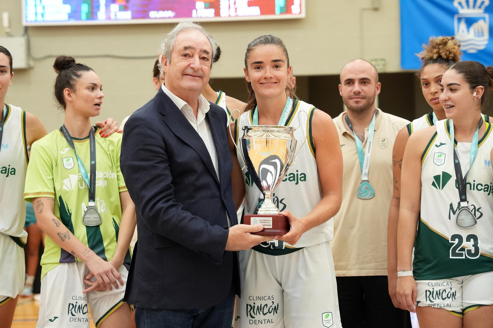 Remontada del CAB Estepona ante el Unicaja Mijas para ganar la Copa Andalucía (73-69)
