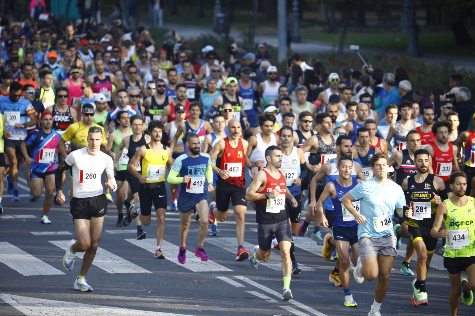 Las imágenes de la salida de la 36 Media Maratón de Córdoba
