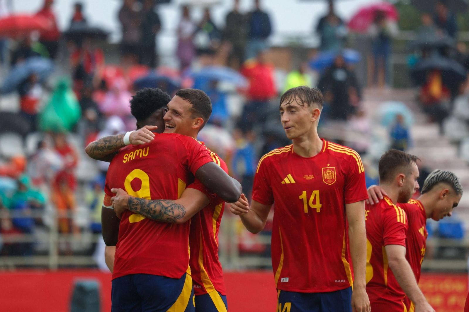 Roberto, debut y gol con España sub 21