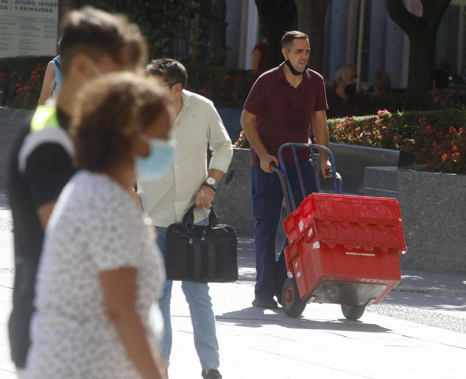 Las calles de Córdoba se llenan tras la época estival