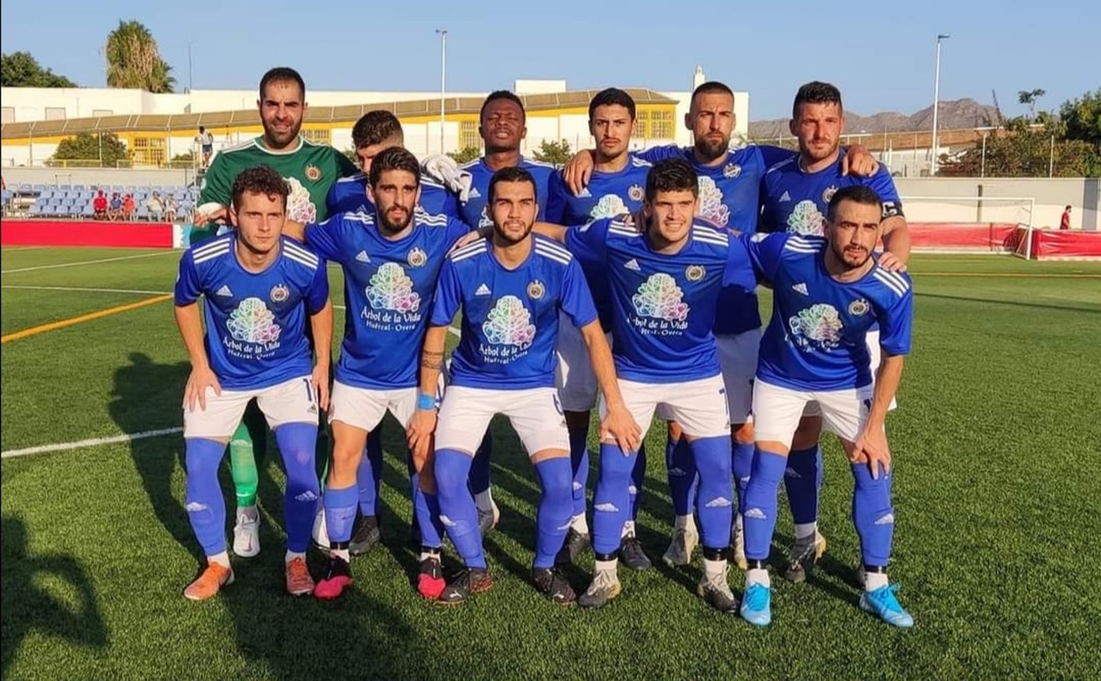 Fotografía de archivo de un once huercalense.