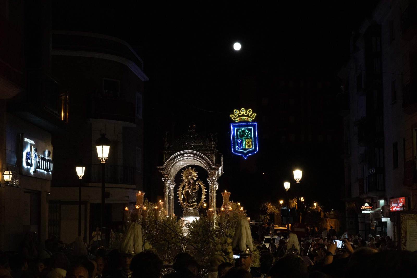 Imágenes del traslado de Nuestra Señora de la Cinta a la Parroquia Mayor de San Pedro