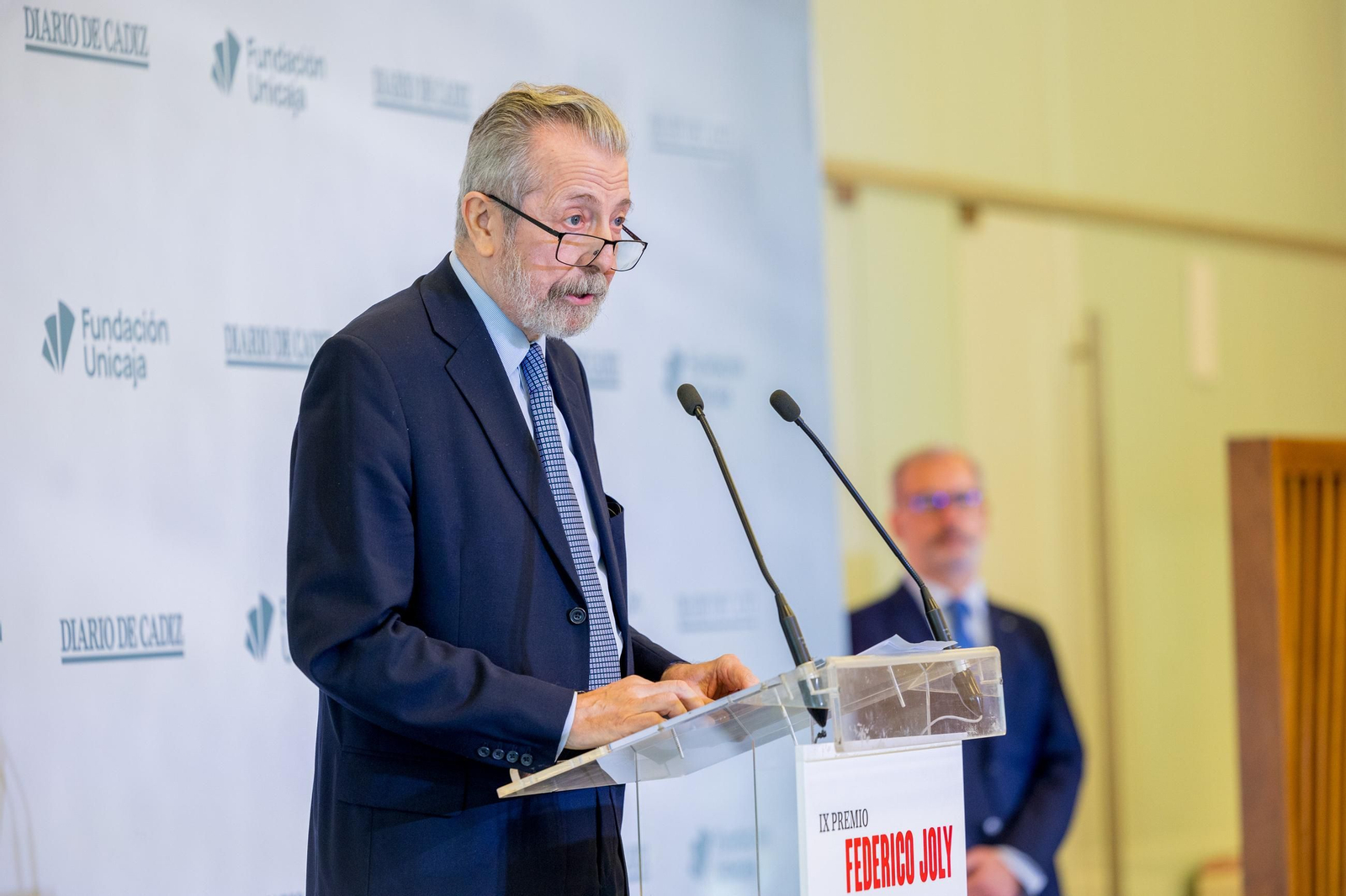 Las imágenes de la entrega del IX Premio Federico Joly a José Bohórquez Mora-Figueroa en Cádiz