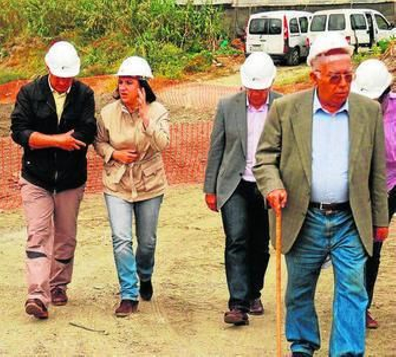 Los firmantes y la delegada de Medio Ambiente visitan las obras.