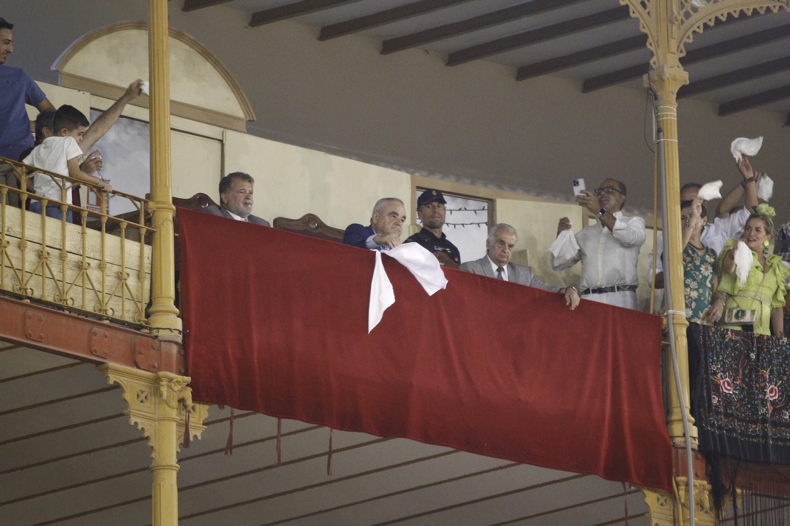 Las mejores imágenes de la corrida de toros de Diego Ventura, Talavante y Pablo Aguado, en Almería