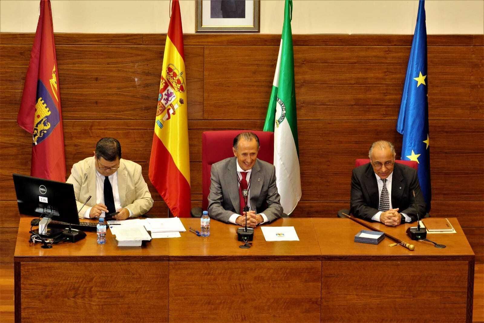 Las imágenes de la investidura de José María Román como alcalde de Chiclana