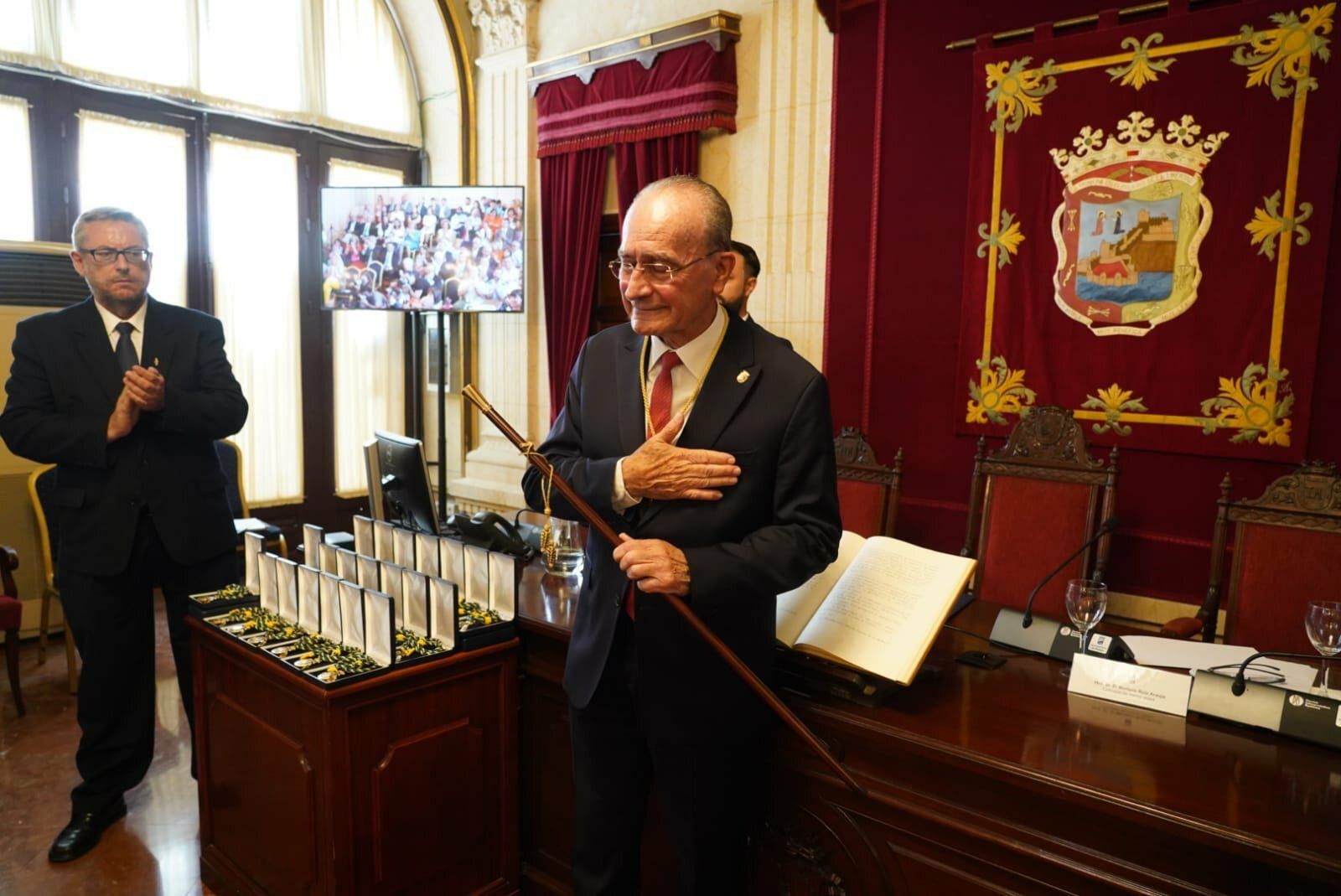 Francisco de la Torre en el momento es que es elegido alcalde de Málaga.