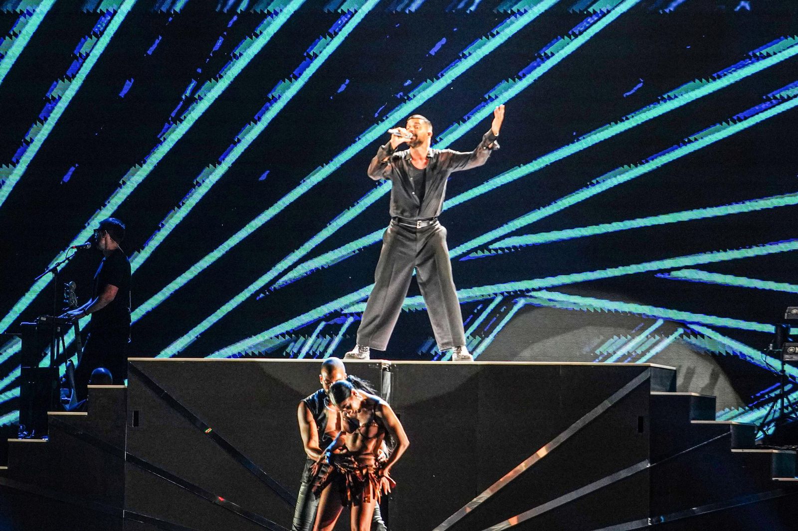 Ricky Martin hace vibrar a su público en la Plaza de Toros