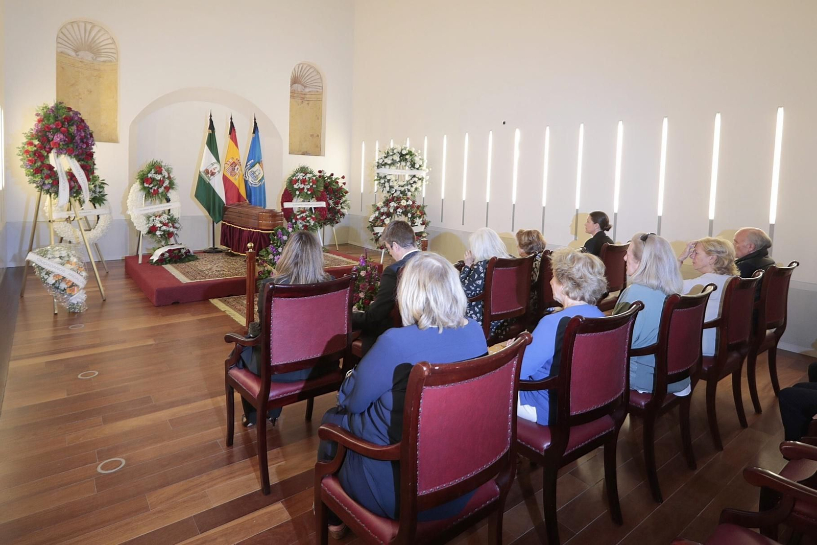 Capilla ardiente de Pepe Oneto en San Fernando