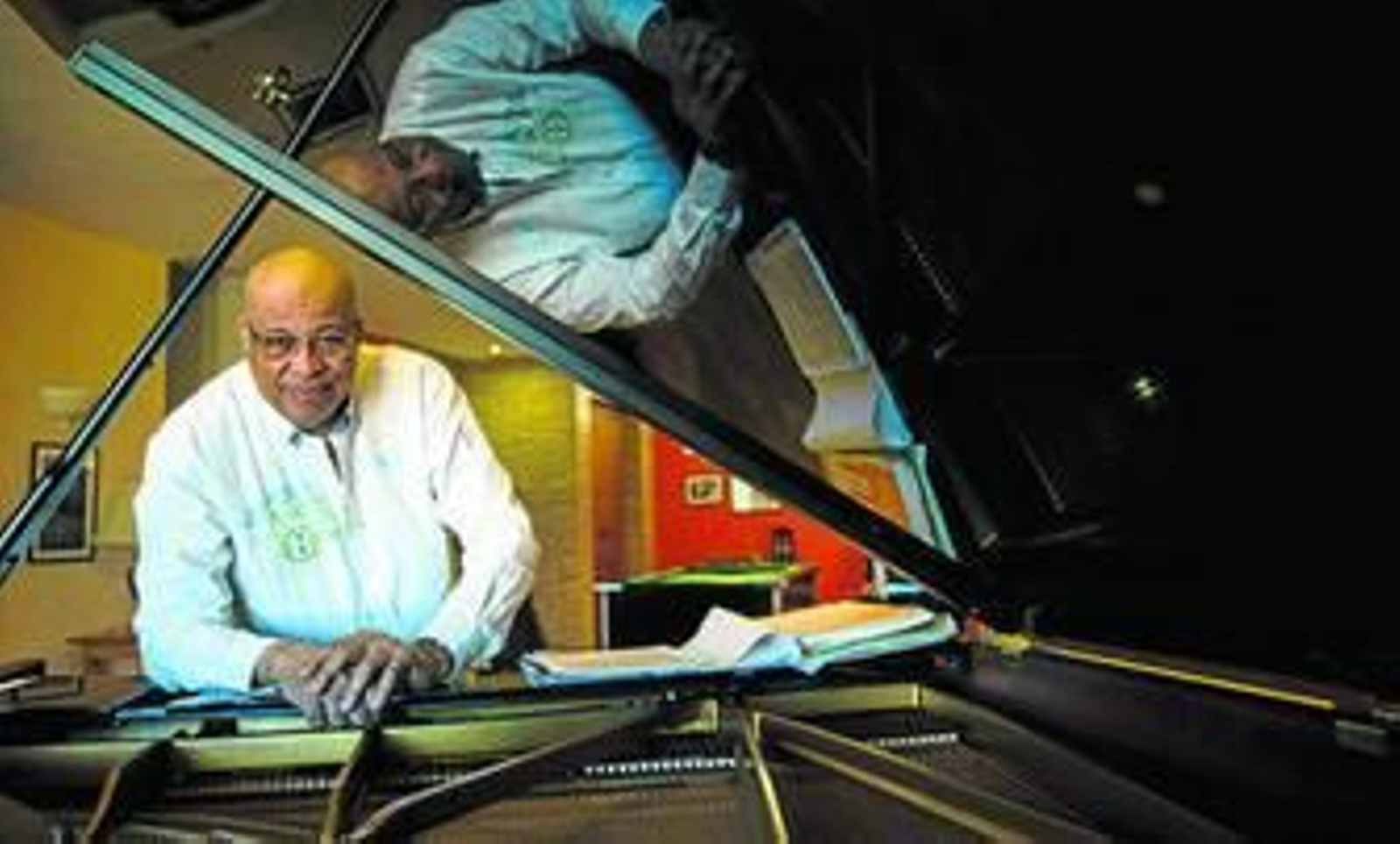 El pianista Chucho Valdés, de 74 años, en una imagen reciente en su domicilio de Benalmádena.