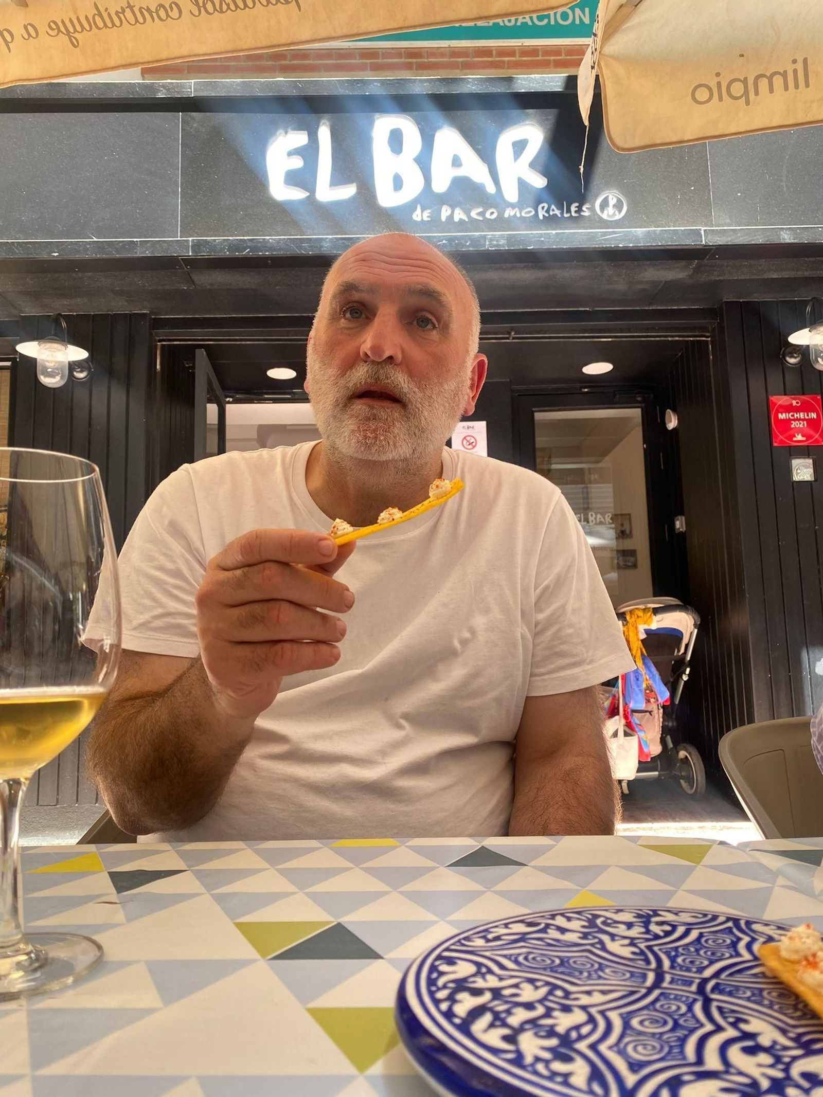 El chef José Andrés disfrutó de lo lindo con la cocina de El Bar de Paco Morales