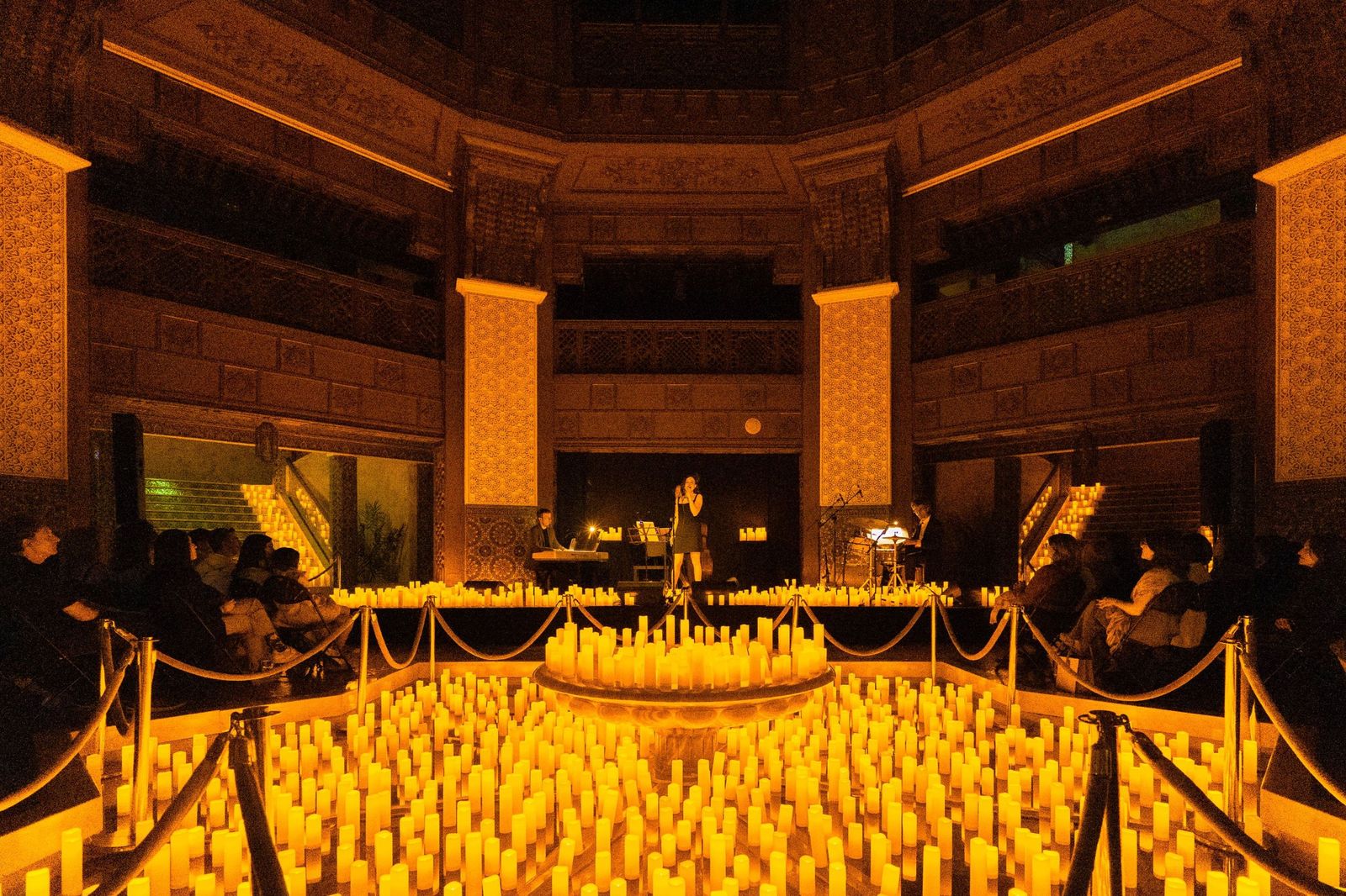 El cuarteto de cuerdas durante uno de los conciertos a la luz de las velas de Candlelight.