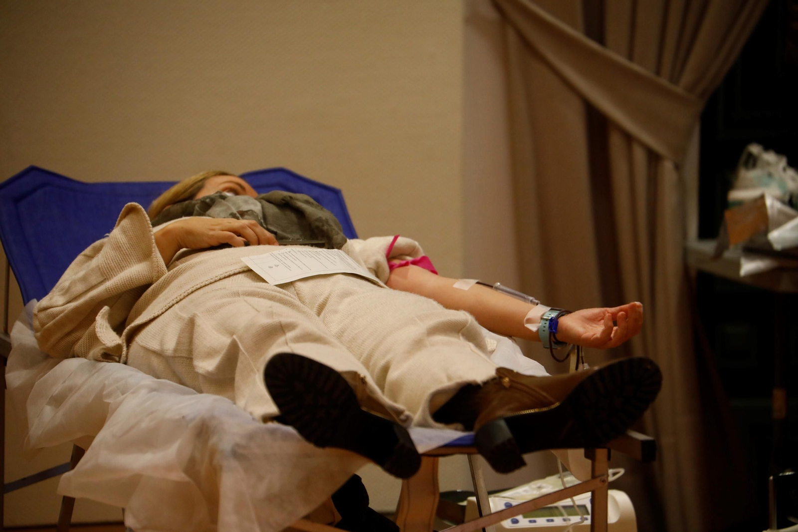 El maratón de la donación de sangre para salvar vidas por Navidad en Córdoba, en imágenes