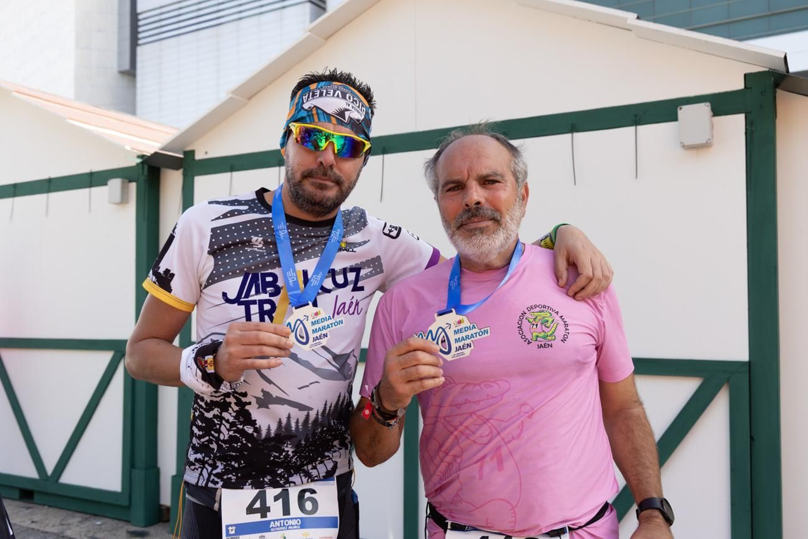 En imágenes: multitudinaria e histórica XXIX Media Maratón 'Ciudad de Jaén' y 10k en memoria de Paco Manzaneda