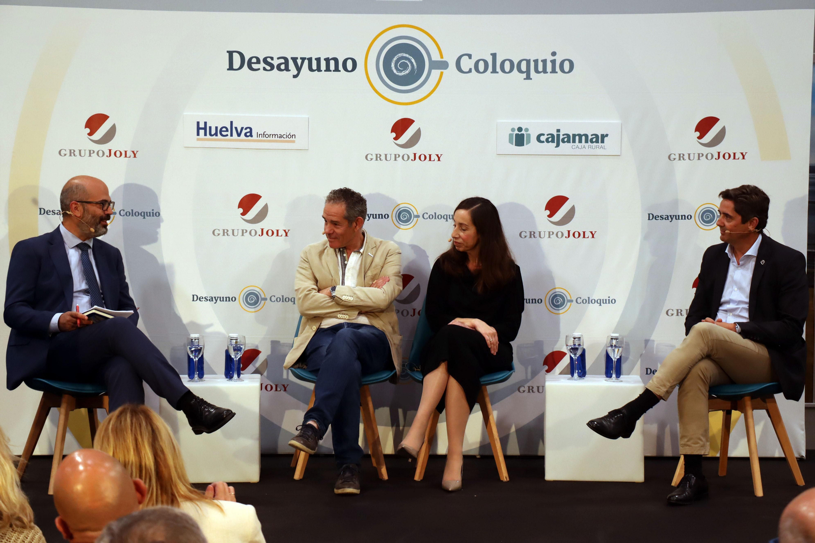 Las imágenes en el Desayuno-Coloquio del Grupo Joly "Competitividad innovación y eficiencia el sector de los frutos rojos ante el reto de la sostenibilidad"