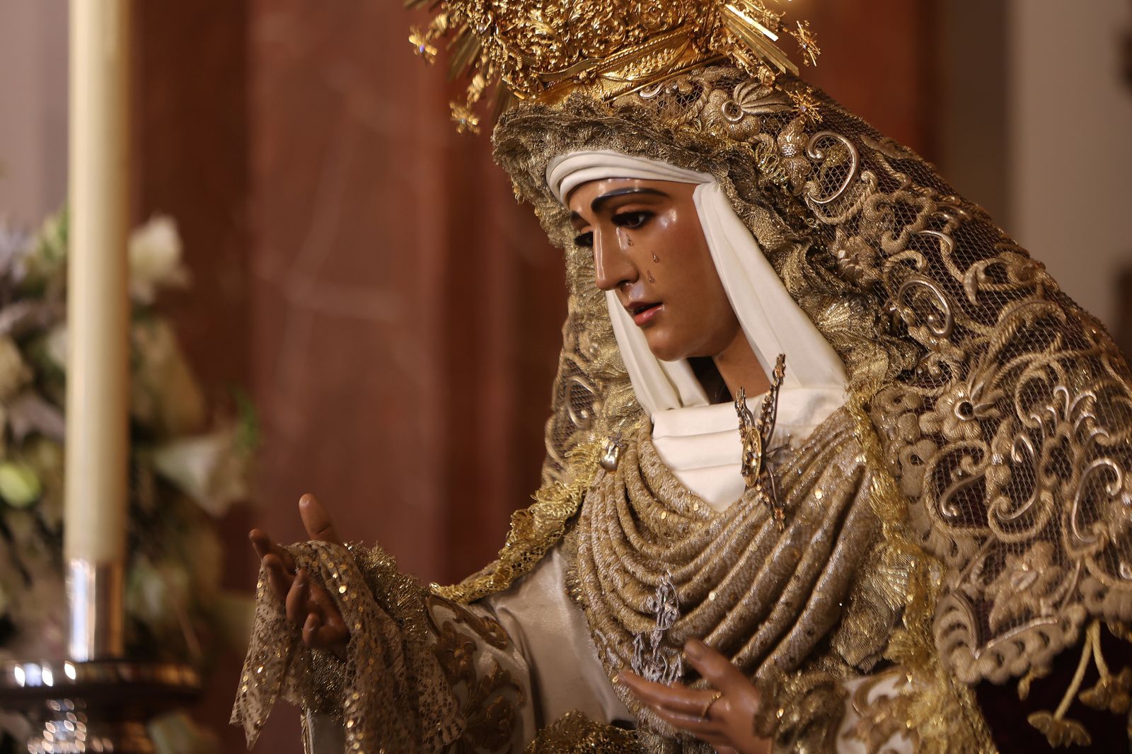 La Esperanza de Triana vuelve al culto tras de su restauración