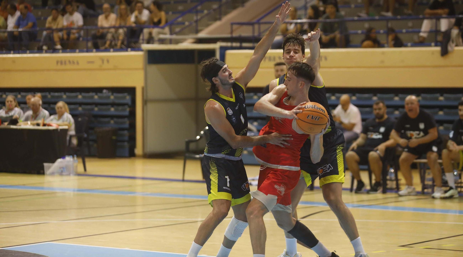 Las fotos del Udea Algeciras - Caja 87 Sevilla de la Copa Diputación