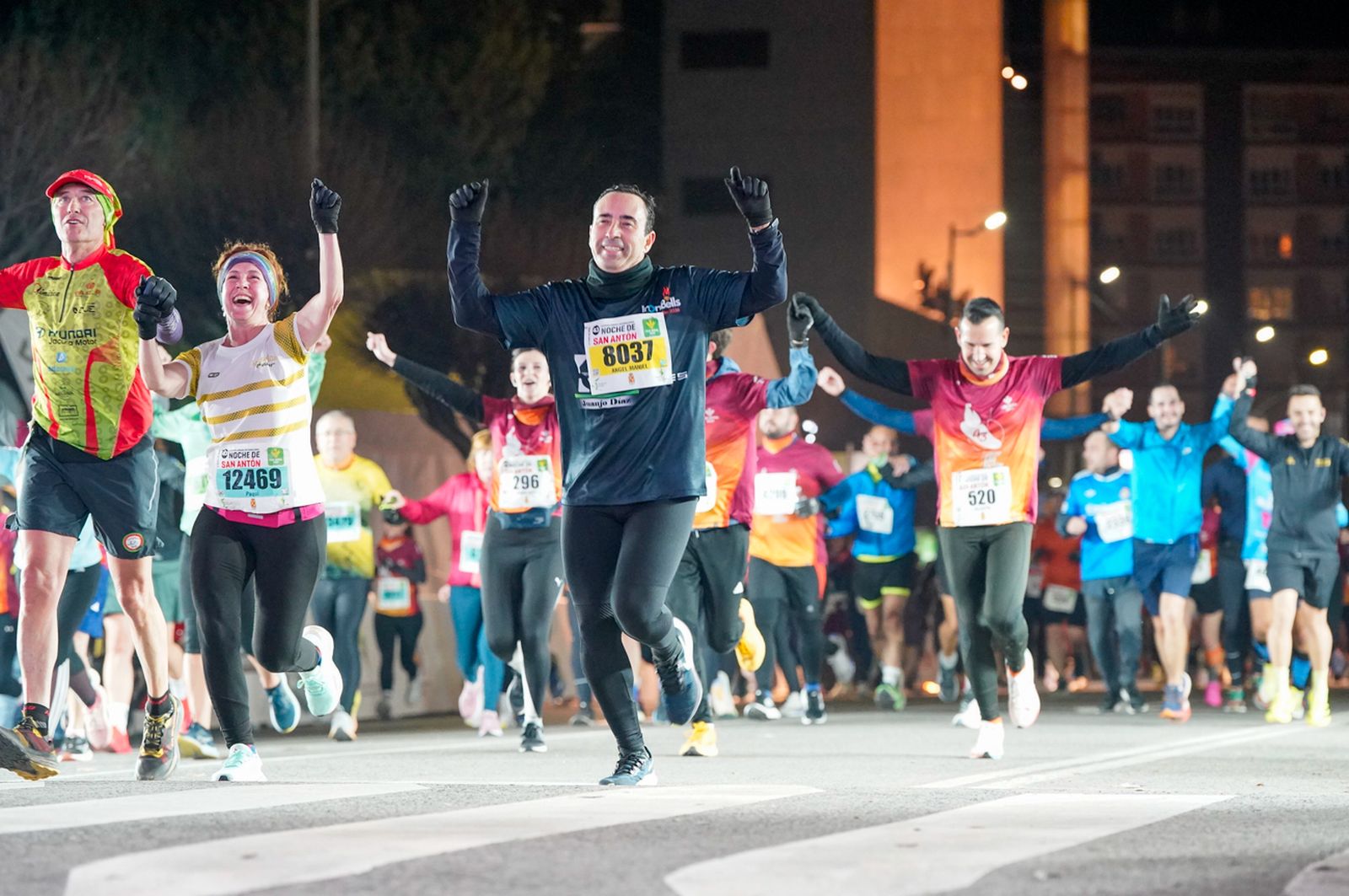 En imágenes: búscate en tu llegada a meta de la Carrera de San Antón 2026 (19)