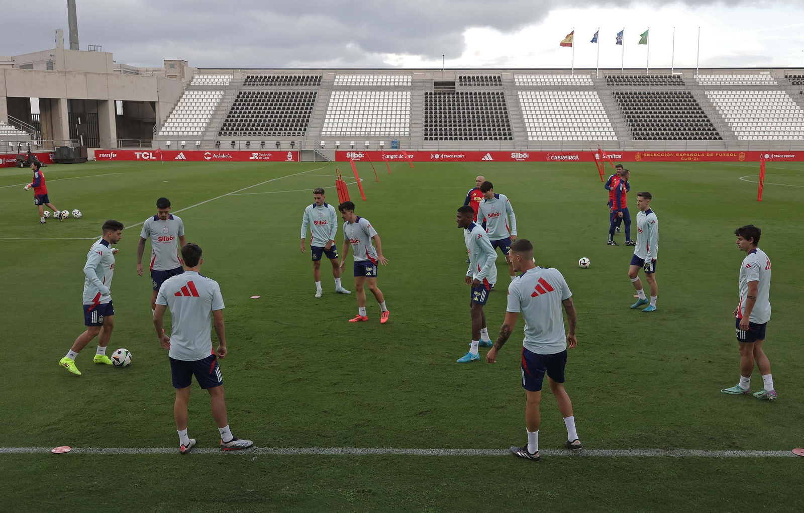 Fotos del entrenamiento de la selección española sub-21 en La Línea