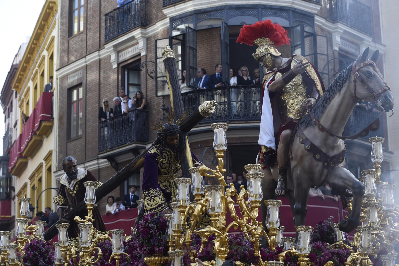 Las imágenes del Santo Entierro Grande por la Campana