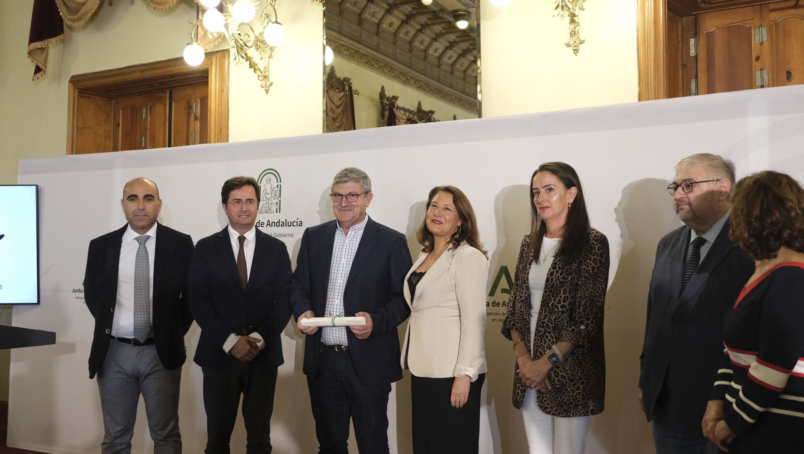 Imágenes de la entrega de resoluciones de OPFH de agricultura