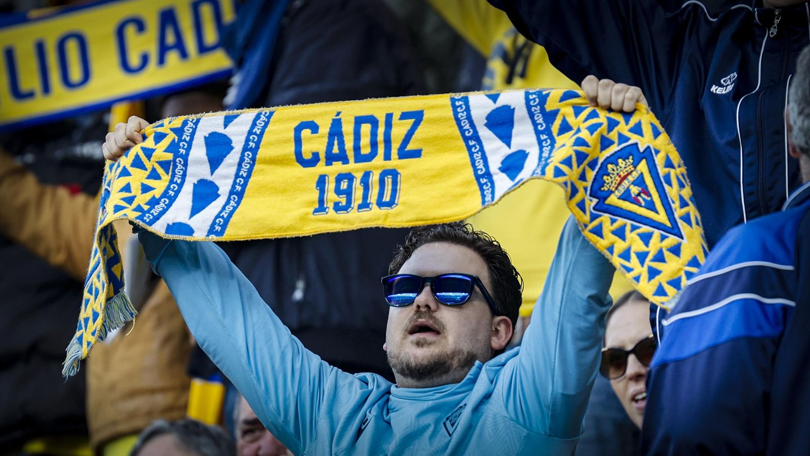 Búscate entre las fotos del partido de fútbol Cádiz CF - Albacete Balompié